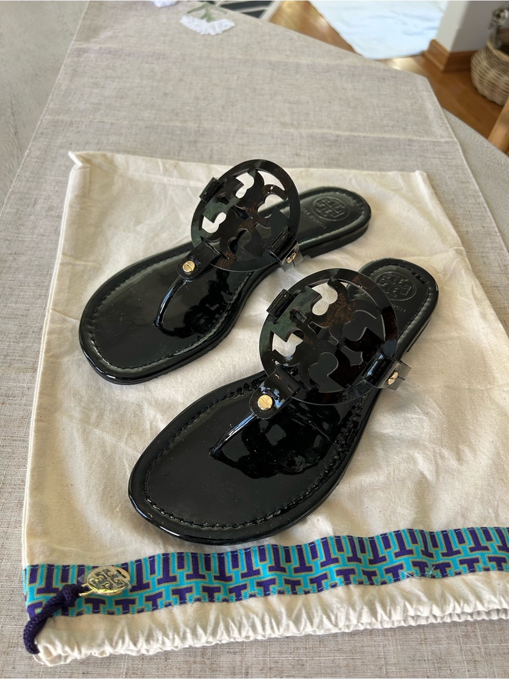 Tory Burch Miller, Black Patent, Size 9, Slightly worn - Picture 5 of 6